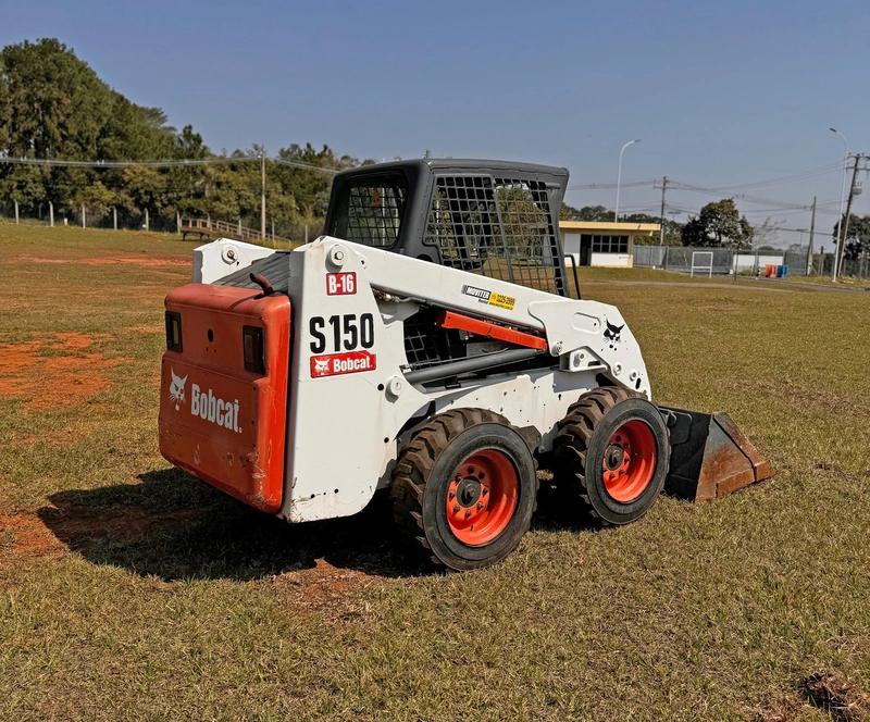 Minicarregadeira (Skid steer) 2012 Sorocaba - SP | Sobratema Shopping