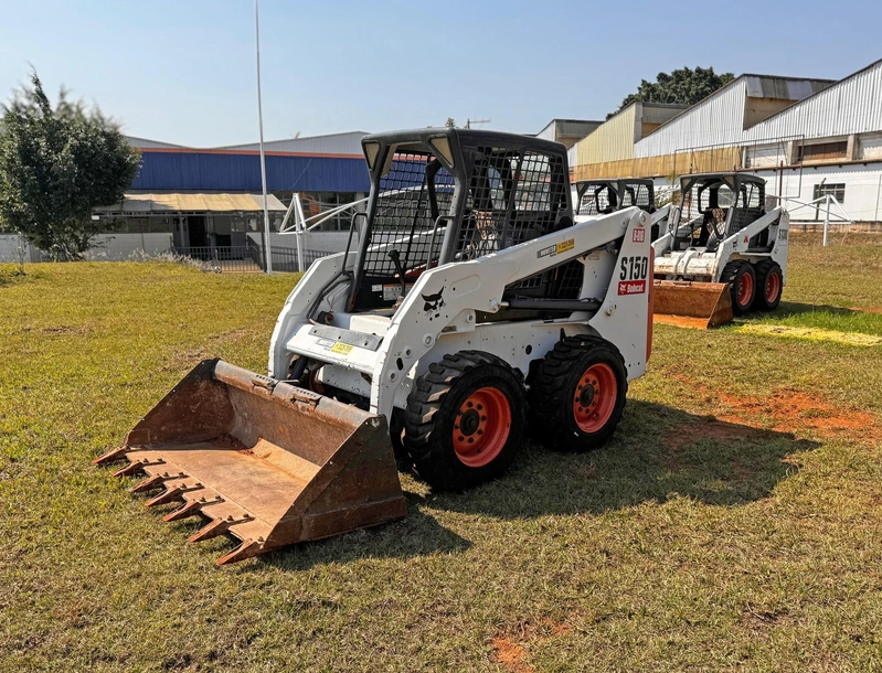 Minicarregadeira (Skid steer) 2012 Sorocaba - SP | Sobratema Shopping