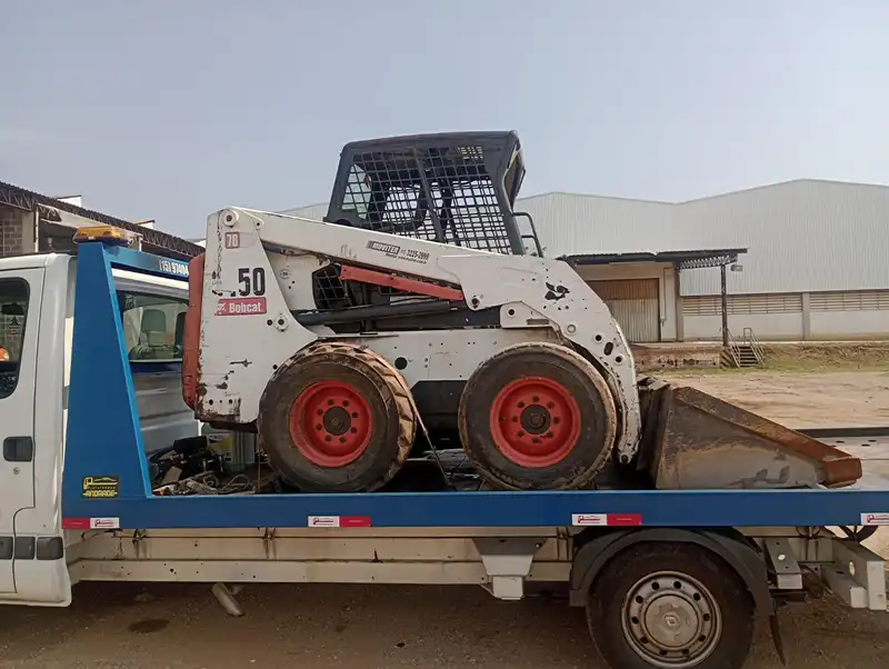 Minicarregadeira (Skid steer) 2010 Sorocaba - SP | Sobratema Shopping