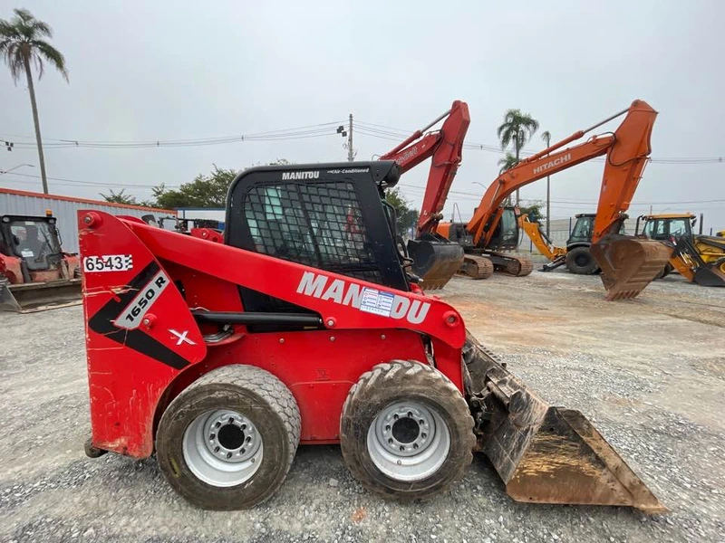 Minicarregadeira (Skid steer) 2022 Cotia - SP | Sobratema Shopping