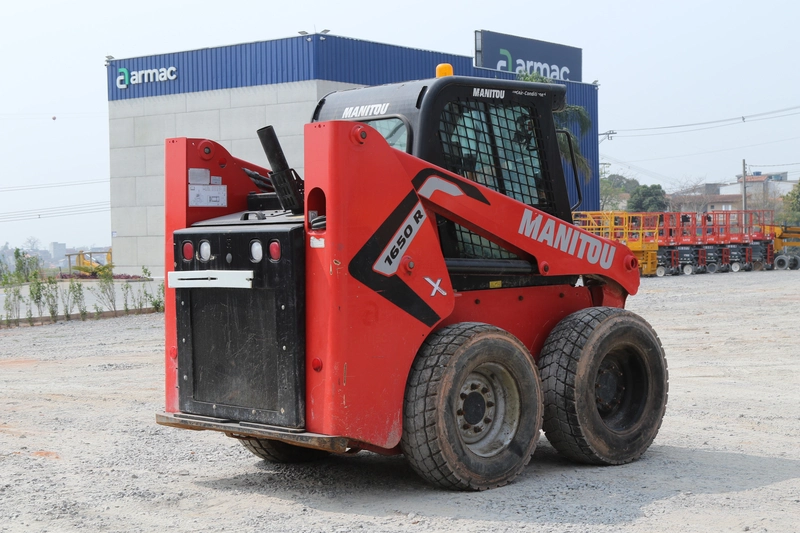 Minicarregadeira (Skid steer) 2022 Cotia - SP | Sobratema Shopping