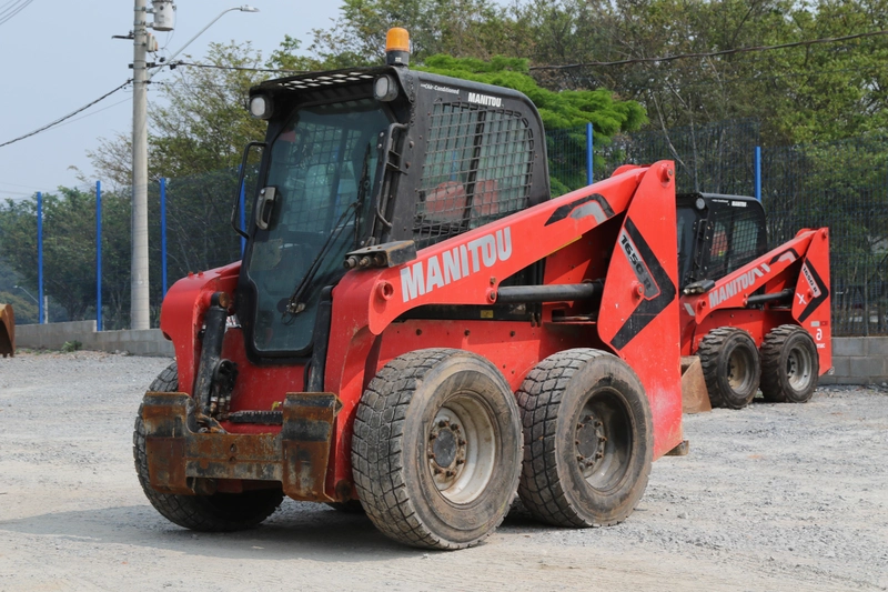 Minicarregadeira (Skid steer) 2022 Cotia - SP | Sobratema Shopping